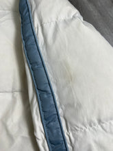 Load image into Gallery viewer, Vintage Helly Hansen Reversible Down Jacket JK662