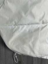 Load image into Gallery viewer, Vintage Helly Hansen Reversible Down Jacket JK662