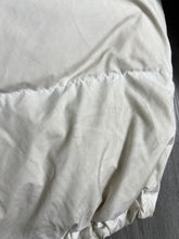 Load image into Gallery viewer, Vintage Helly Hansen Reversible Down Jacket JK662