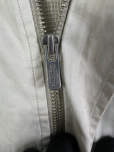 Load image into Gallery viewer, Vintage BURBERRY'S Mini Logo Light Jacket (M) GTMP178