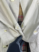 Load image into Gallery viewer, Vintage Burberrys Lined Plaid Coat GTMPT850