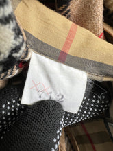 Load image into Gallery viewer, Vintage Burberrys Lined Plaid Coat GTMPT850