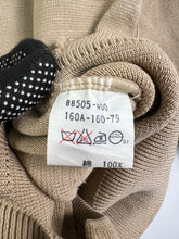 Load image into Gallery viewer, Vintage Burberrys Beige Knit Cardigan (160) GTMP149
