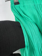 Load image into Gallery viewer, Pleats Please ISSEY MIYAKE Pant GTMP153
