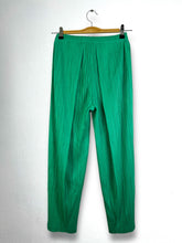 Load image into Gallery viewer, Pleats Please ISSEY MIYAKE Pant GTMP153

