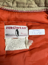 Load image into Gallery viewer, Vintage Zerowear Down Quilted Jacket JKA446
