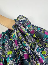 Load image into Gallery viewer, Vintage Yves Saint Laurent Chemisiers Sleeveless Shirt (M) GTMP051
