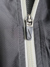 Load image into Gallery viewer, NIKE Y2K Windbreaker Jacket (L) JKA056
