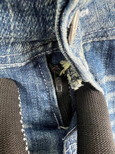 Load image into Gallery viewer, ROXY Box Logo Embroidery Low Waist Short Denim GTMP046
