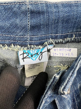 Load image into Gallery viewer, ROXY Box Logo Embroidery Low Waist Short Denim GTMP046
