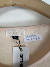 Load image into Gallery viewer, Vintage Burberrys' Checker Pattern Tee (M) GTMP327

