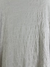 Load image into Gallery viewer, Plantation ISSEY MIYAKE Embroidery Blouse (M) GTMP320
