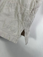 Load image into Gallery viewer, Plantation ISSEY MIYAKE Embroidery Blouse (M) GTMP320
