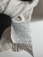 Load image into Gallery viewer, Plantation ISSEY MIYAKE Embroidery Blouse (M) GTMP320
