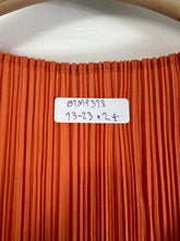 Load image into Gallery viewer, Pleats Please ISSEY MIYAKE Sleeveless Blouse (F) GTMP318
