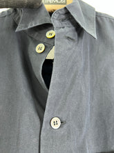 Load image into Gallery viewer, Yohji Yamamoto Button Up Shirt (S) GTMP317
