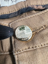 Load image into Gallery viewer, Burberry London Oakland Jean GTMPT363
