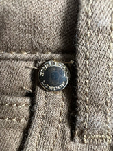 Load image into Gallery viewer, Burberry London Oakland Jean GTMPT363

