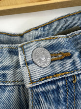 Load image into Gallery viewer, Vintage Calvin Klein Loose Fit Denim GTMP062
