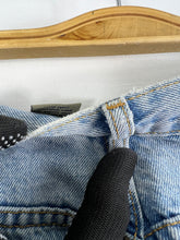 Load image into Gallery viewer, Vintage Calvin Klein Loose Fit Denim GTMP062
