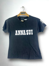Load image into Gallery viewer, Anna Sui Box Logo V-Neck Tee GTMP076
