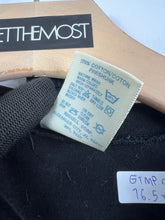 Load image into Gallery viewer, Anna Sui Box Logo V-Neck Tee GTMP076
