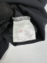 Load image into Gallery viewer, BURBERRY London V-Neck Tee (2) GTMP340
