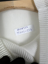 Load image into Gallery viewer, Pleats Please ISSEY MIYAKE Sleeveless Blouse (3) GTMP337
