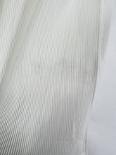 Load image into Gallery viewer, Pleats Please ISSEY MIYAKE Sleeveless Blouse (3) GTMP337
