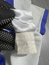 Load image into Gallery viewer, Vintage UMBRO by Descente Jersey JKA084
