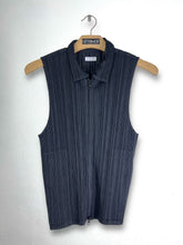 Load image into Gallery viewer, Pleats Please ISSEY MIYAKE Full Zip Vest (3) GTMP349
