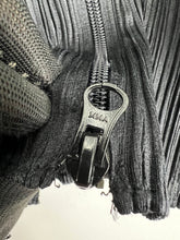 Load image into Gallery viewer, Pleats Please ISSEY MIYAKE Full Zip Vest (3) GTMP349
