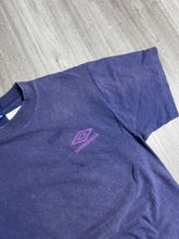 Load image into Gallery viewer, Vintage 90s UMBRO Logo Graphic Tee (YXL) GTME634

