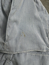 Load image into Gallery viewer, Polo Ralph Lauren Seersucker Cargo Short JKA490
