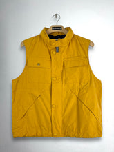 Load image into Gallery viewer, Vintage BURBERRYS' Utility Vest GTMP368
