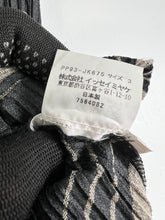Load image into Gallery viewer, Pleats Please ISSEY MIYAKE Striped Sleeveless Blouse (3) GTMP358
