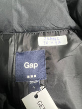 Load image into Gallery viewer, GAP Puffer Vest (L) JKA146
