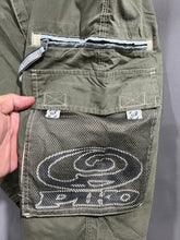 Load image into Gallery viewer, PIKO Hawaiian Cargo Short JKA187
