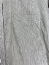 Load image into Gallery viewer, Vintage Burberry&#39;s Button Up Shirt GTMP201
