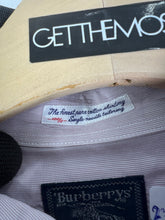 Load image into Gallery viewer, Vintage Burberry&#39;s Button Up Shirt GTMP201
