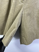 Load image into Gallery viewer, BALENCIAGA Golf Pleated Cuffed Corduroy Short GTMP191
