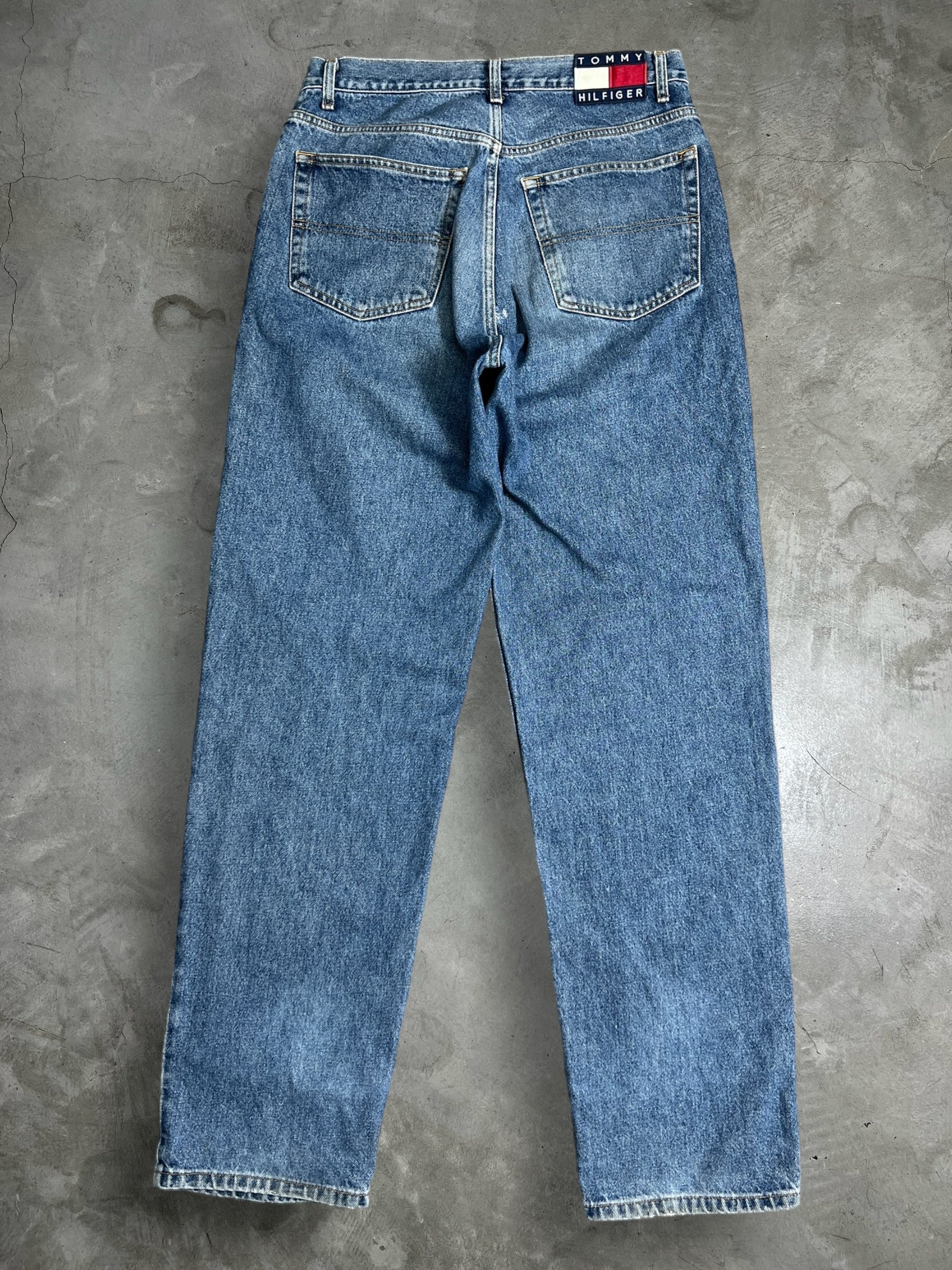 Vintage Tommy Hilfiger Jeans Relaxed Fit Denim JK434 – GETTHEMOST 