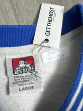 Load image into Gallery viewer, Ben Davis Embroidery Spell Out Sweatshirt (L) JKA190
