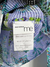 Load image into Gallery viewer, ISSEY MIYAKE ME Cauliflower Leaf Printed Blouse GTMP102
