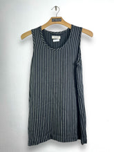 Load image into Gallery viewer, COMME des GARÇONS robe de chambre Striped Sleeveless Blouse GTMP101
