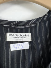 Load image into Gallery viewer, COMME des GARÇONS robe de chambre Striped Sleeveless Blouse GTMP101
