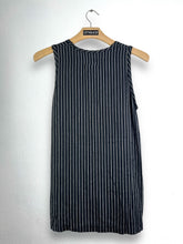 Load image into Gallery viewer, COMME des GARÇONS robe de chambre Striped Sleeveless Blouse GTMP101
