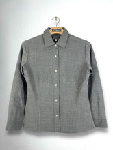 Load image into Gallery viewer, VERSACE Jeans Signature Button-Up Shirt (M) GTMP224
