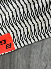 Load image into Gallery viewer, Vintage 90s Body Glove OVP Graphic Sweatshirt (S) JKA221
