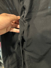 Load image into Gallery viewer, BURBERRY Black Label Sleeveless Shirt (38) GTMP390
